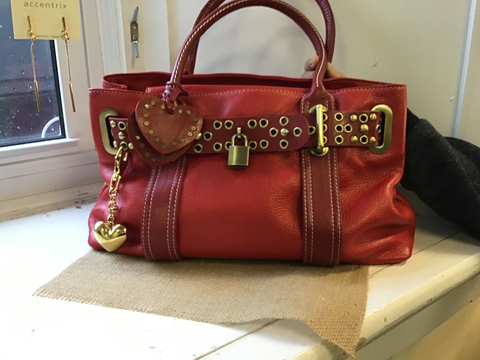 Accentrix red leather purse